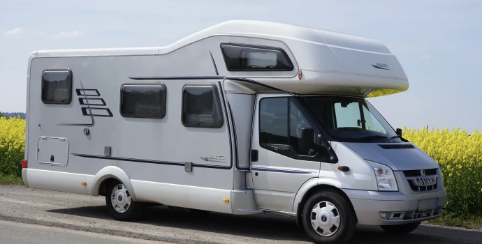 Glossar-Eintrag zu Luxus-Wohnmobil steuerfrei verkaufen: Keine Spekulationssteuer beim privaten Verkauf